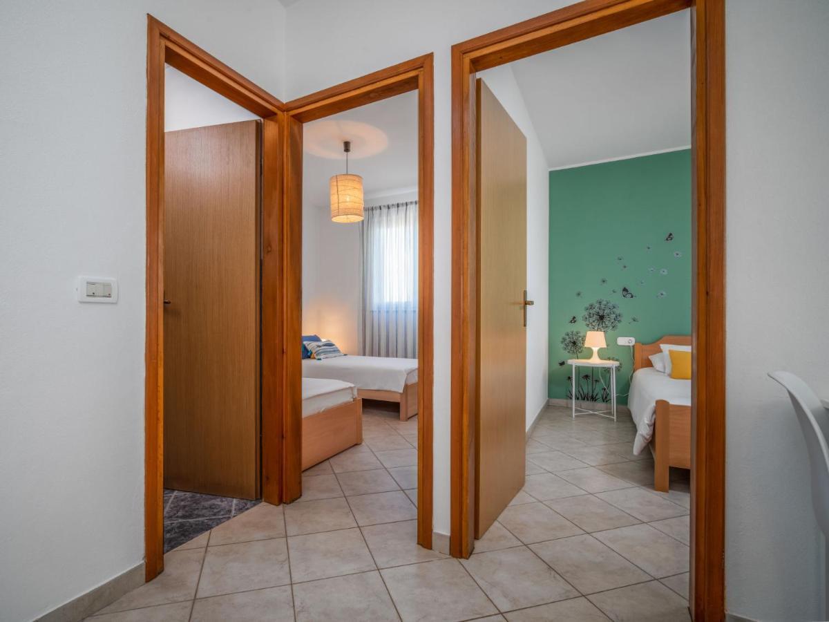 Apartment Fiore-1 By Interhome Gedići Eksteriør bilde