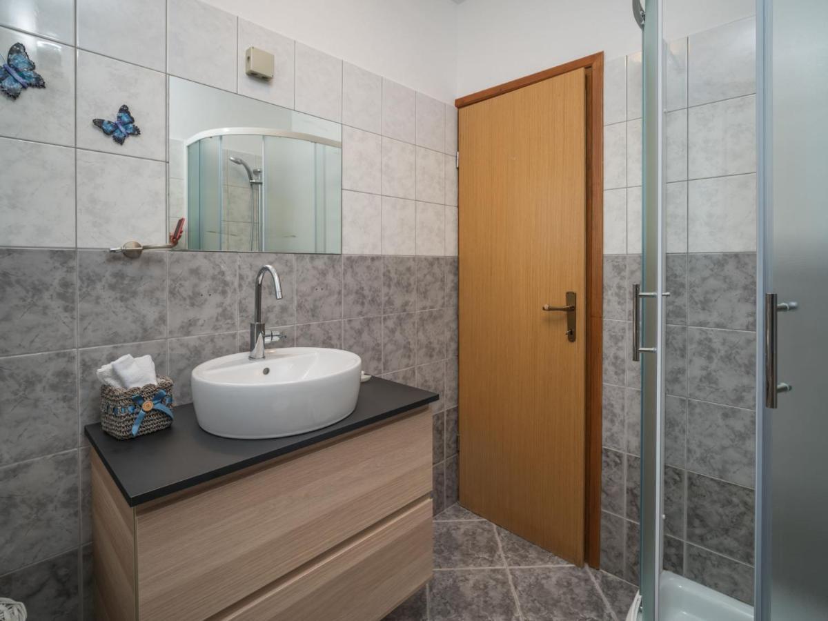 Apartment Fiore-1 By Interhome Gedići Eksteriør bilde